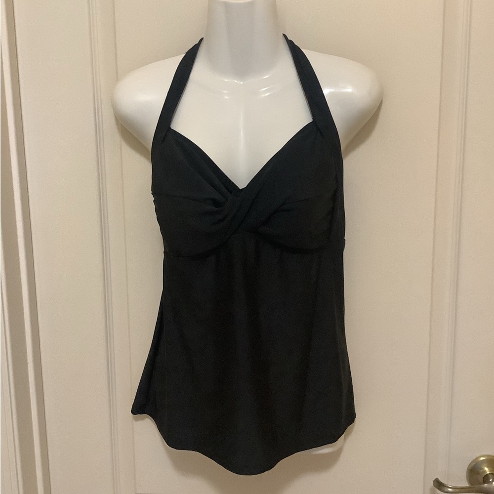 Catalina halter tankini blacks beautiful fit XL 16/18 low cut twist front.🏝️500